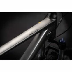 Cube Aim Race 27.5 Hardtail Bike (2021) -Vélos enfr Cube Aim Race 27 5 Hardtail Bike 16