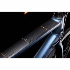 Cube Attain Road Bike (2022) -Vélos enfr Cube Attain Road cycling Bike 2022 blue orange aluminium 03