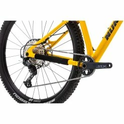Nukeproof Scout 290 Elite Alloy Mountain Bike (SLX12) -Vélos enfr Nukeproof Scout 290 Elite Alloy Bike SLX12 2022 Factory Yellow 15