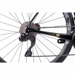 Orro Gold STC 105 Di2 R500DB Road Bike (2023) -Vélos enfr Orro Gold STC 105 Di2 R800DB Road Bike 09