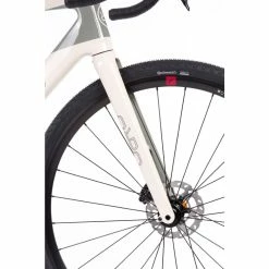 Orro Terra C 105 Di2 RR900 Gravel Bike (2023) -Vélos enfr Orro Terra C 105 Di2 RR900 Gravel Bike 2023 Adventure Bikes SD Chalk 2023 ORRTC2717RR9SDC46 1