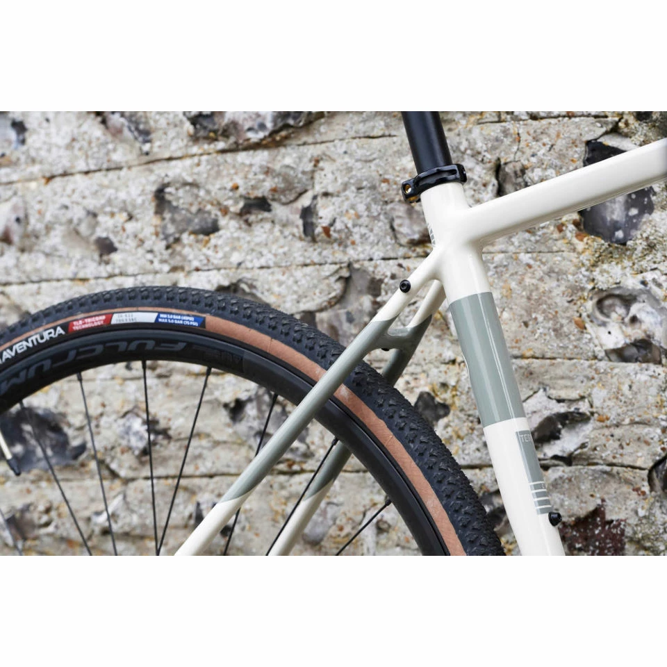 Orro Terra C Sram Apex1 RR9 Gravel Bike (2022) 10 Orro Terra C Sram Apex1 RR9 Gravel Bike (2022) - Image 8