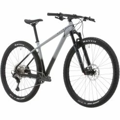 Vitus Rapide 29 VR Mountain Bike -Vélos enfr Vitus Rapide 29 VR Mountain Bike 2022 Black Grey 02