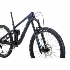 Vitus Sommet 297 CR Mountain Bike 32 Vitus Sommet 297 CR Mountain Bike -Vélos enfr Vitus Sommet 297 CR Mountain Bike 2022 Velocity Blue 11
