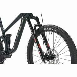 Vitus Mythique 27 VRX Mountain Bike 33 Vitus Mythique 27 VRX Mountain Bike -Vélos enfr prod206258 Racing20Green NE 11